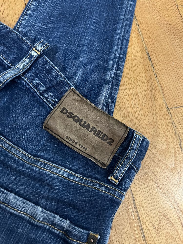 Оригинални DSQUARED2 дънки