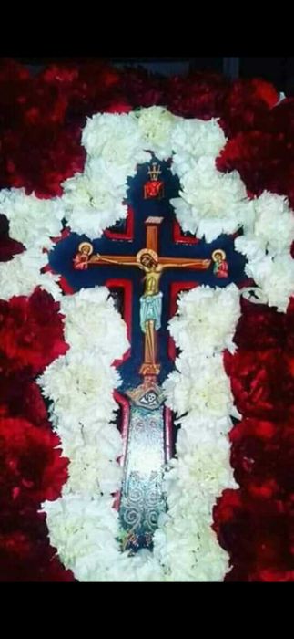 Cruce din lemn cu suport detașabil 34cm/21 cm pictata manual