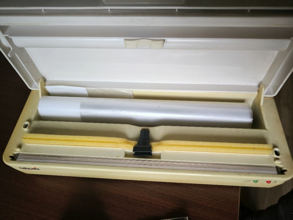 Вакууматор / машина за вакуумиране и лепене