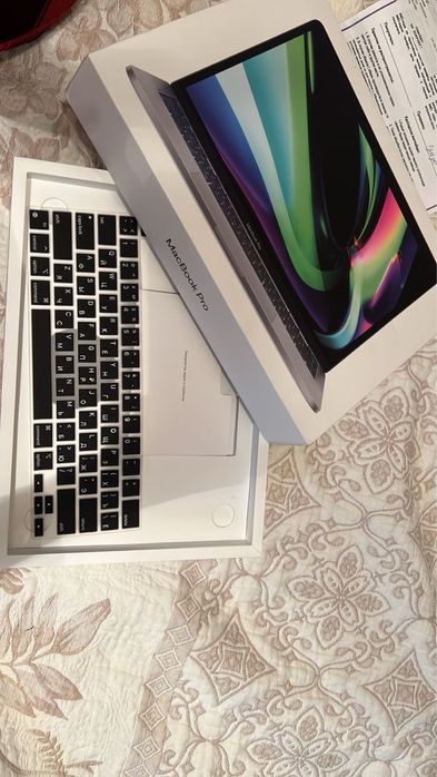 Продается MacBook Pro M1 2020 c мышкой и полным комплектом