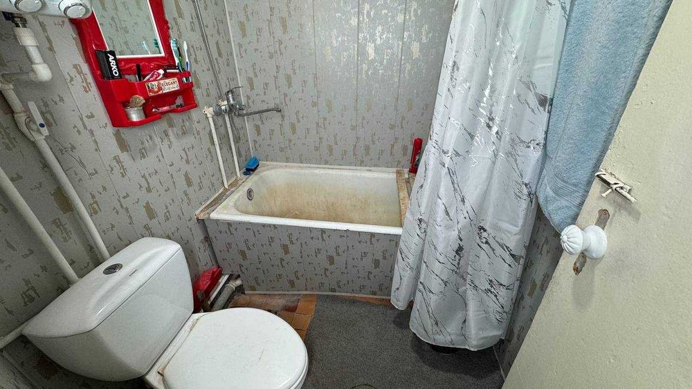 Фрунзиский Ош маркази. 4 қаватда 2 хонали квартира сотилади.ID: 1452