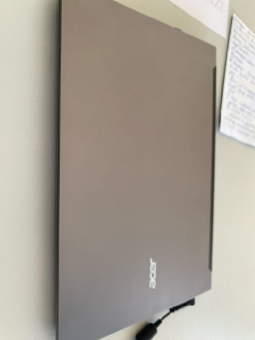 Acer  Aspire lite 16 ga 512 ssd.