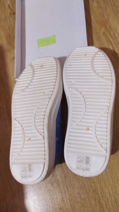 Дамски кецове с връзки