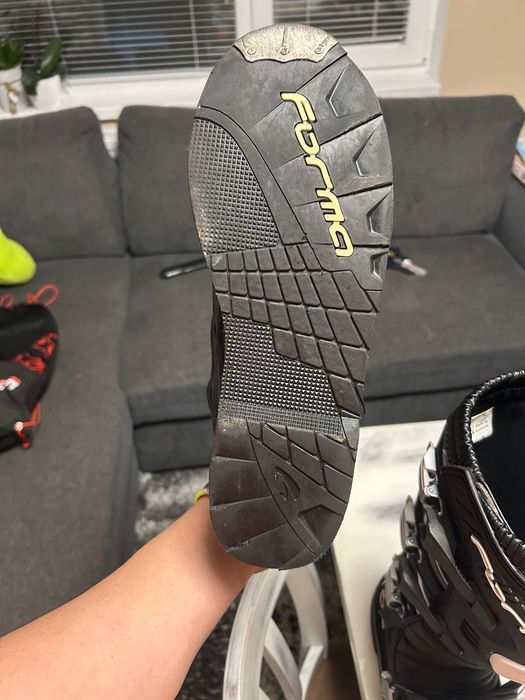 Кросови ботуши Forma