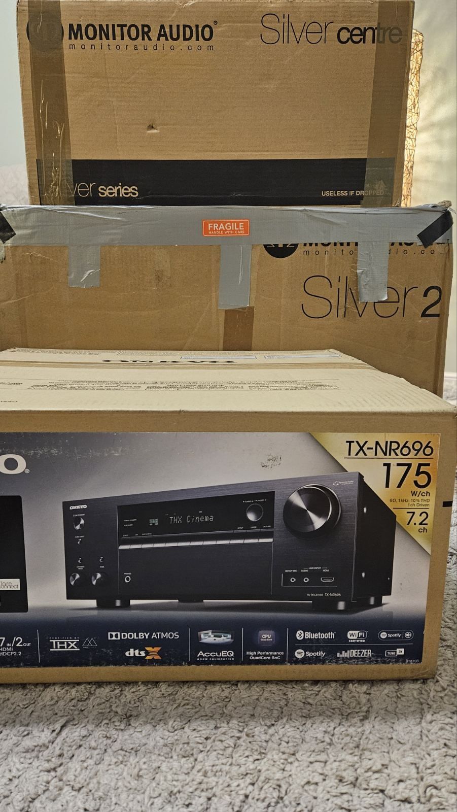 Onkyo tx-nr696, Monitor Audio Silver 2, Monitor Audio Silver center ,