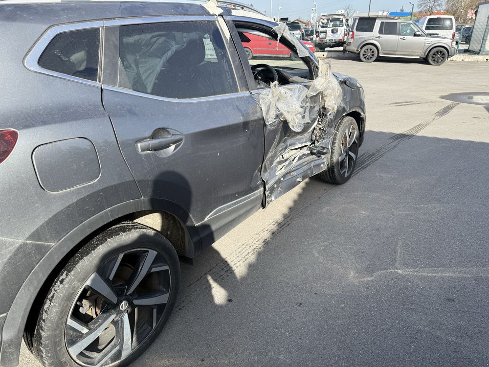 На части Nissan Qashqai 1.3 160кс Tekna Facelift