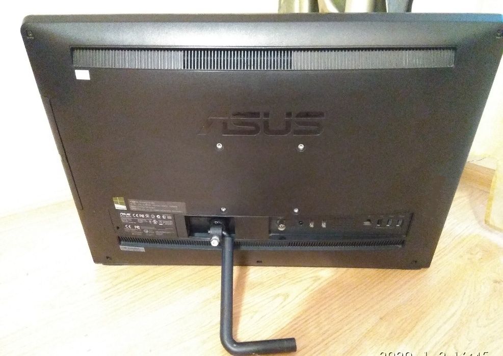 Сенсорный моноблок ASUS 21,5'', i5-4440S 2,8 Ггц, 4 Гб DDR-3, 60Гб SSD