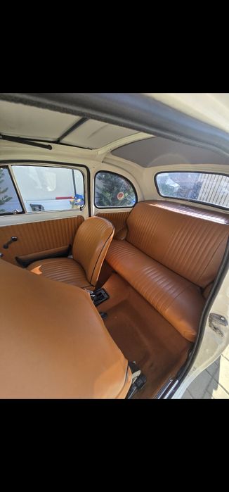 Mașină de epoca fiat 500l 1970