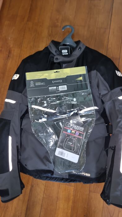 Geacă noua touring Oxford Mondial.