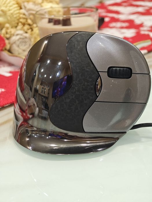 Вертикална мишка Evoluent D Large VMDL