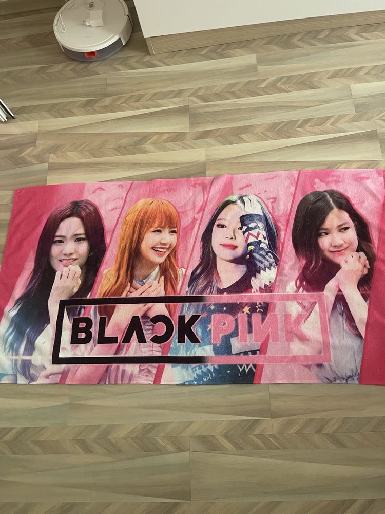 Плажна кърпа на Blackpink