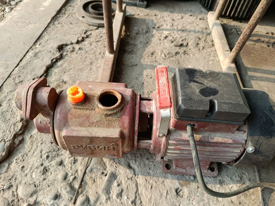 Suv nasos sotiladi ishlashi zoʻr