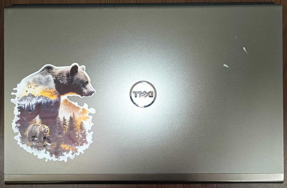 Продавам лаптоп Dell Precision M6800, 17,3", тип Mobile Workstation.