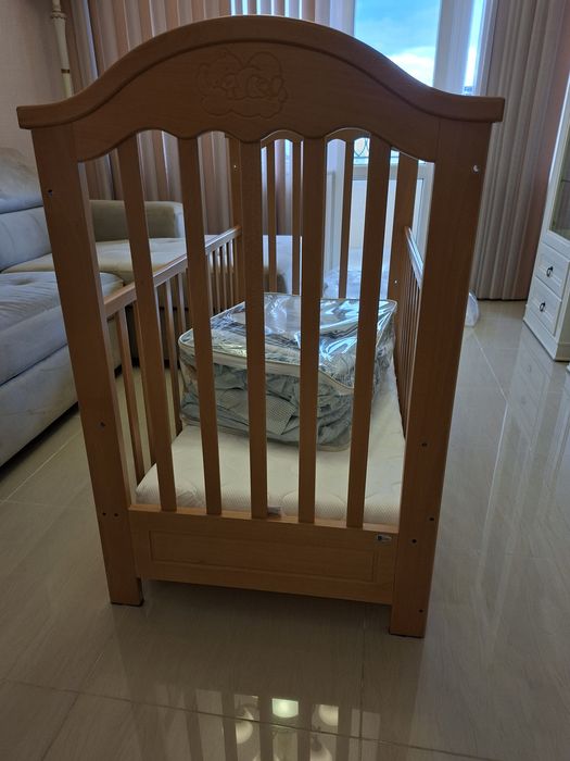 Бебешка кошара с матрак и спален комплект