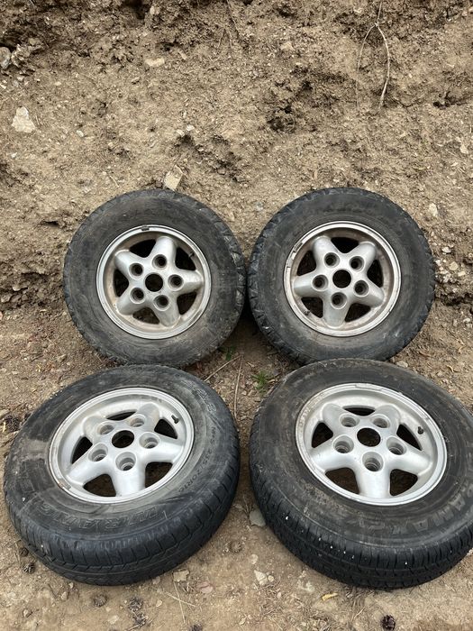 Оригинални джанти + гуми Land Rover 235/70 R16