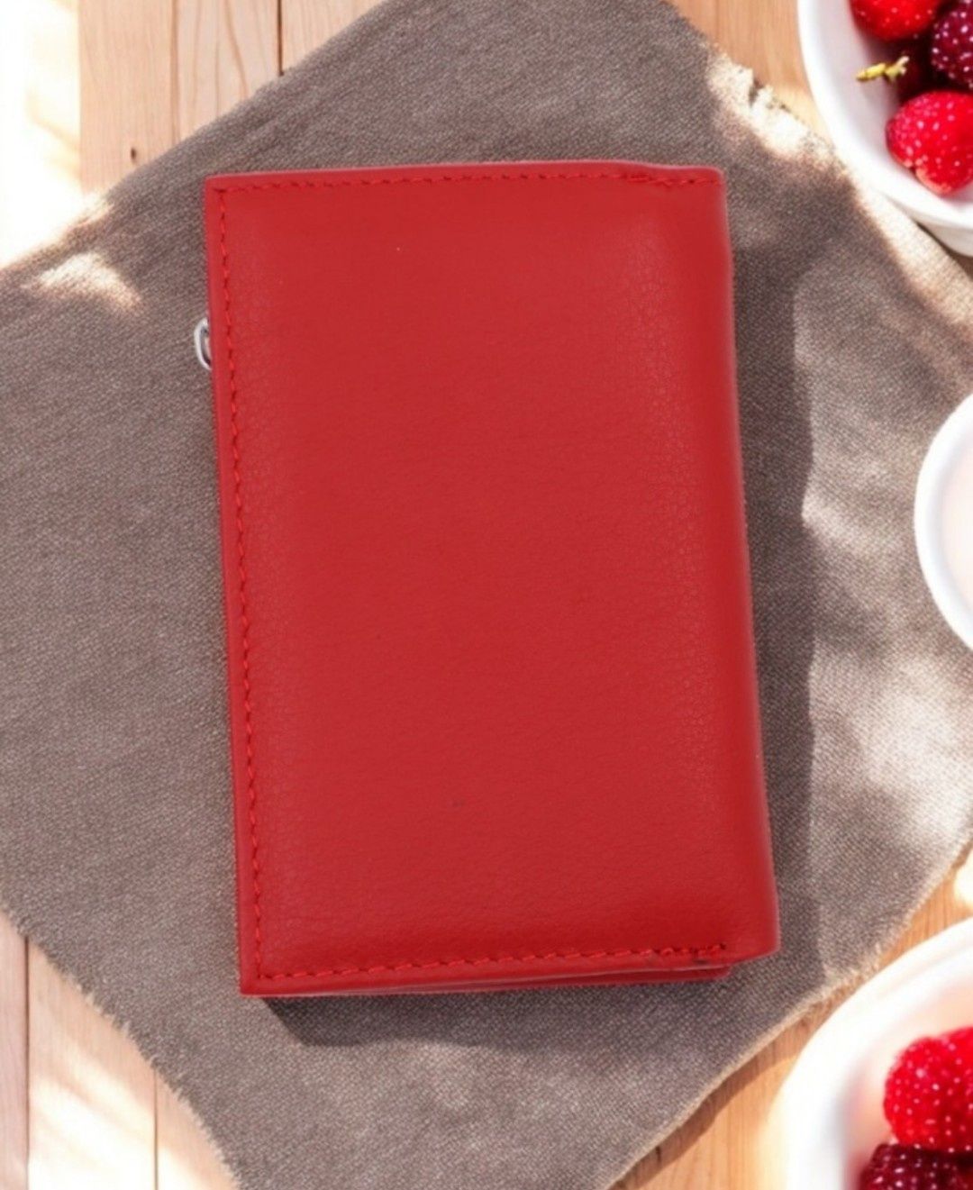 Portofel de dama din piele naturala red