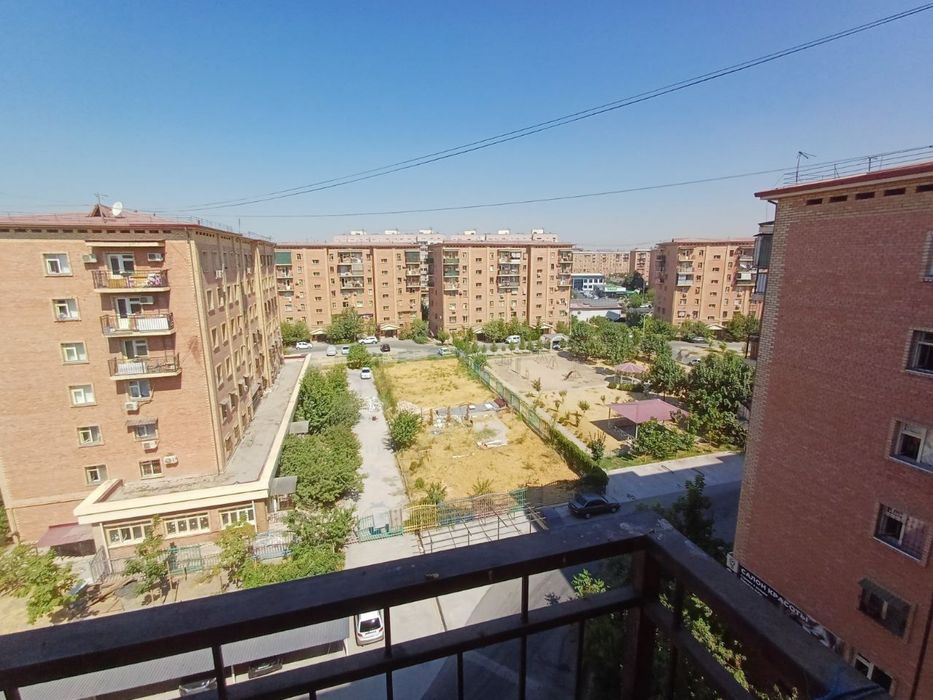 Продается 3/7/7 квартира на Сергели. 3а