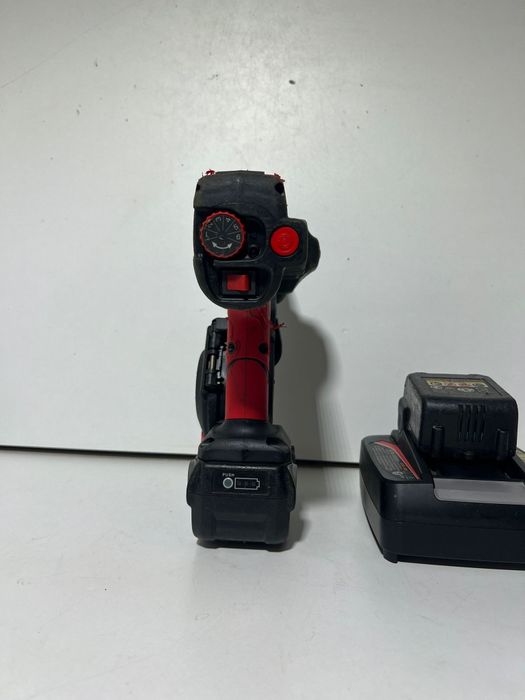 Masina legat fier MAX RB443T aan 2024