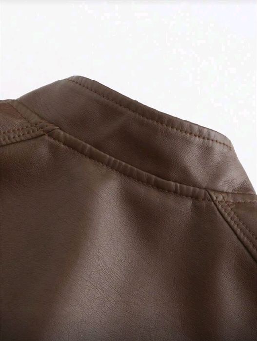 Кожено яке М размер