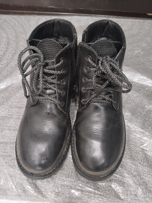 Продам обувь в отличном состояний