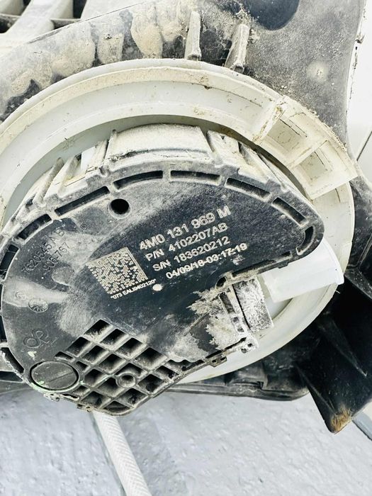 Rezervor AdBlue cu pompă Audi Q7 4M 3.0TDI