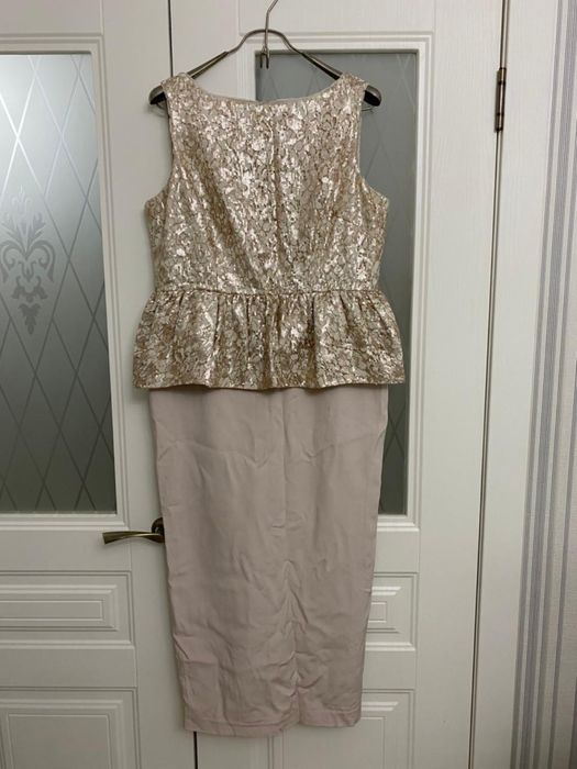 Продам вечернее платье. 48-50 размер