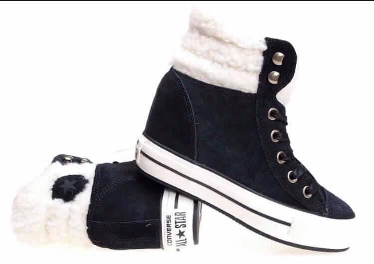 НОВИ Converse 35,36 естествен велур