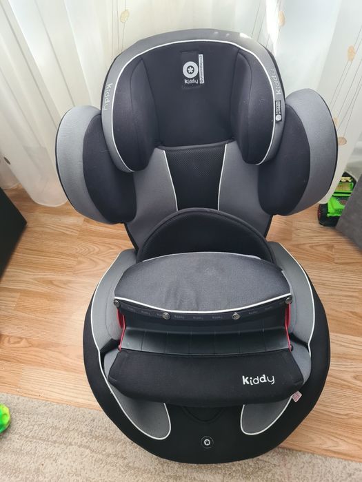 Scaun auto Kiddy cu sistem isofix