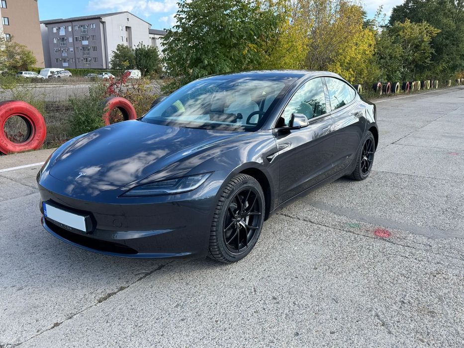 Tesla Model 3 Tesla Model 3 AWD Long Range