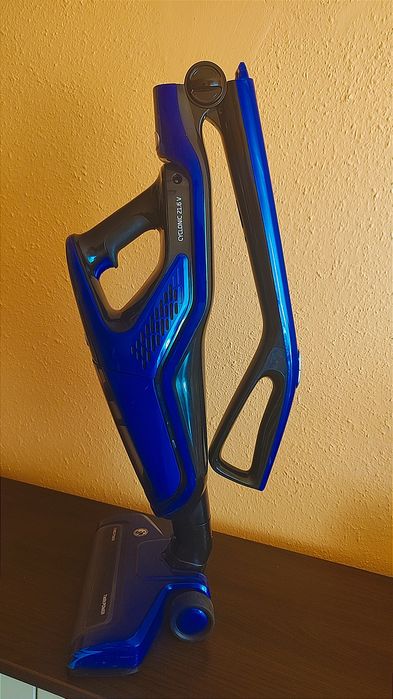 Aspirator vertical BEKO