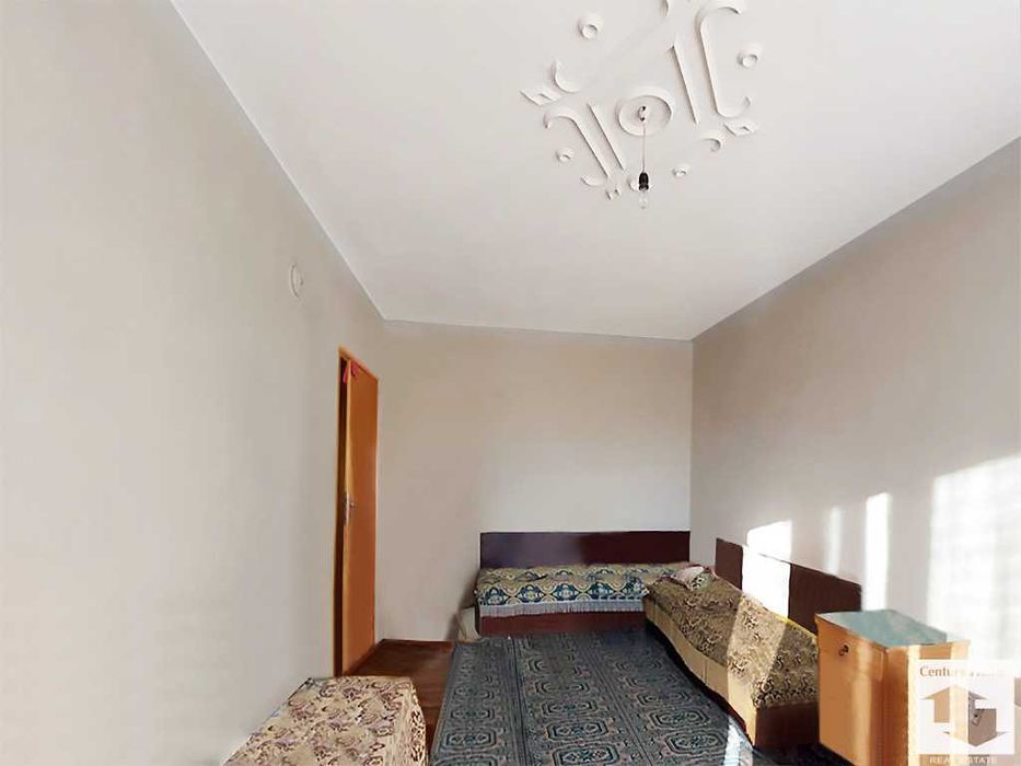 Продава се Четиристаен апартамент в Велико Търново, Център - 102 кв.м за 1275 €/кв.м - Снимка #1