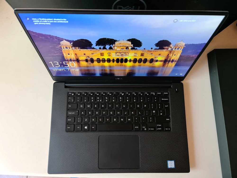 Dell XPS 9560 FHD i7 NVIDIA GTX 1050 4Gb 32Gb RAM SSD 1TB Baterie nouă