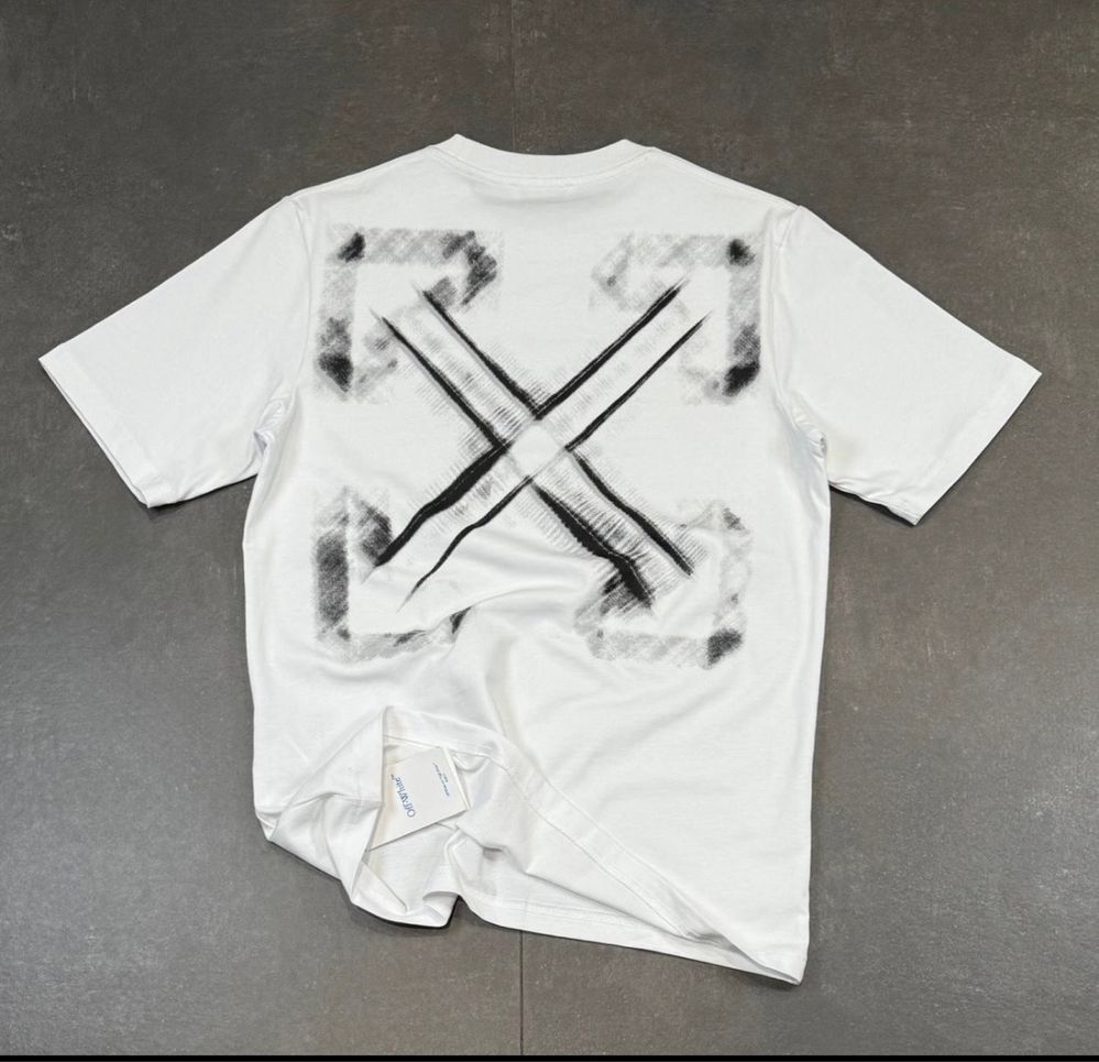 Off white мъжки тениски в 2 цвята топ качество!