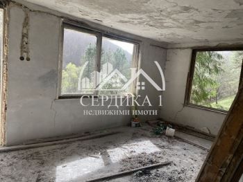 Къща в София, област-гр.Своге