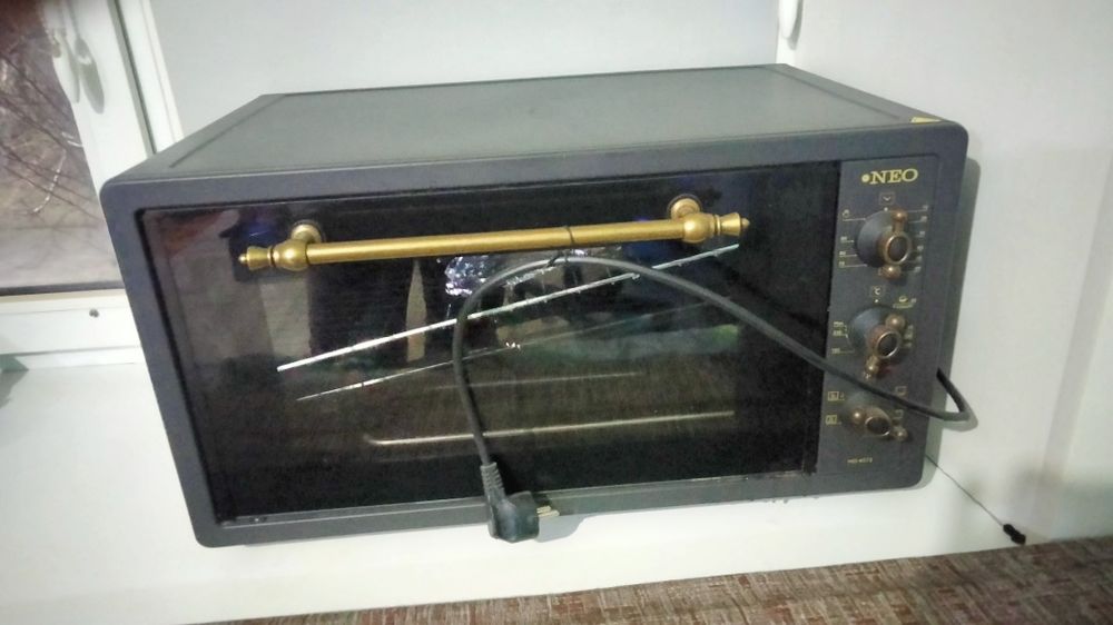 Духовка, печь можно для встроенных гарнитуров