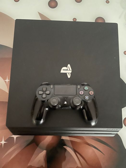 Ps4 PRO + 1 controller 1TB