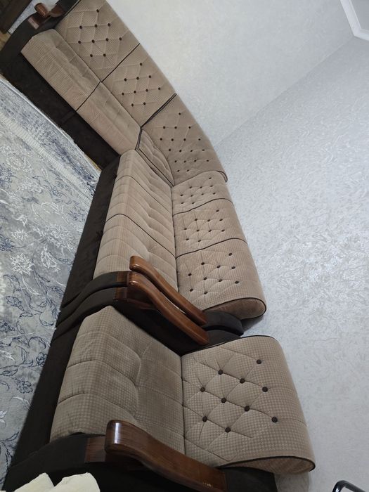 Диван сотилади холати янги нархини келишамиз