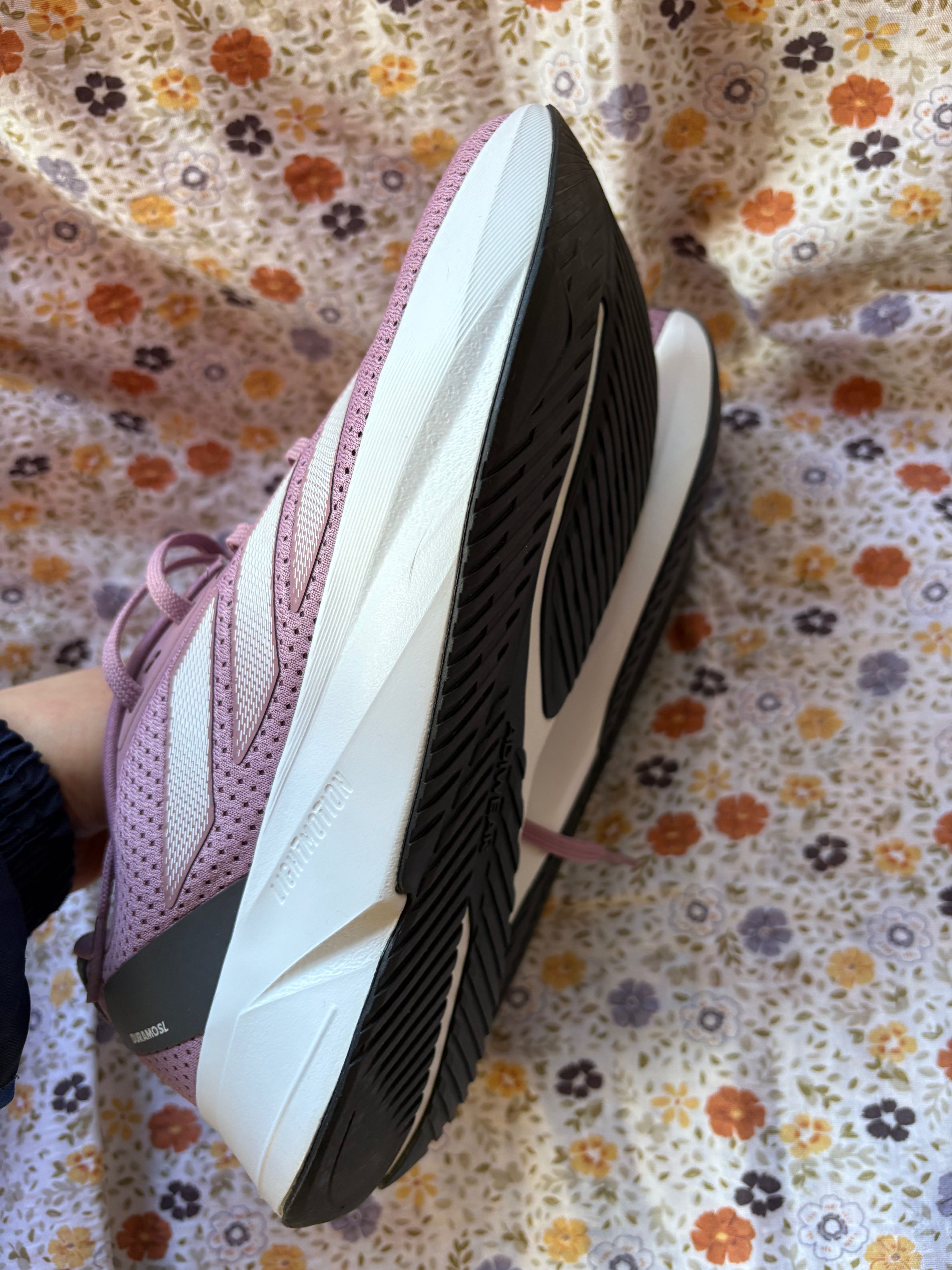 маратонки Adidas Galaxy 6