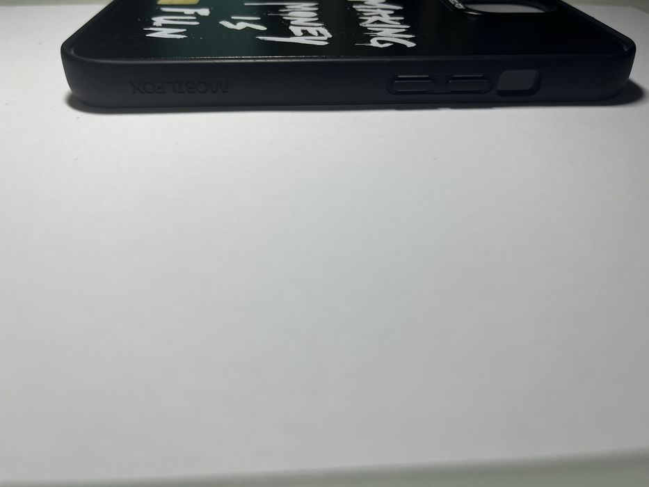 Vand husa mobilfox originala  pentru iphone 13