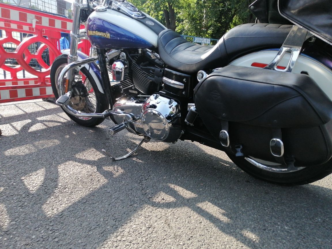 Harley impecabil