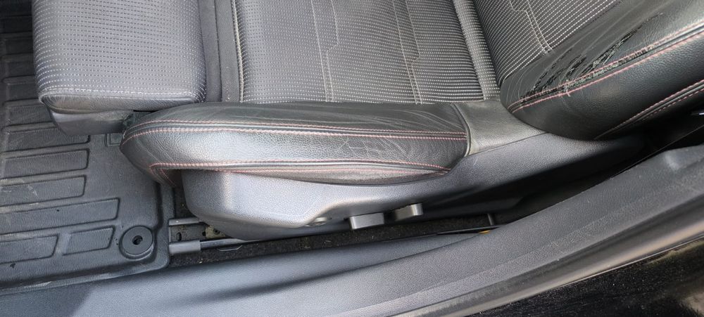 Vând Peugeot 508
