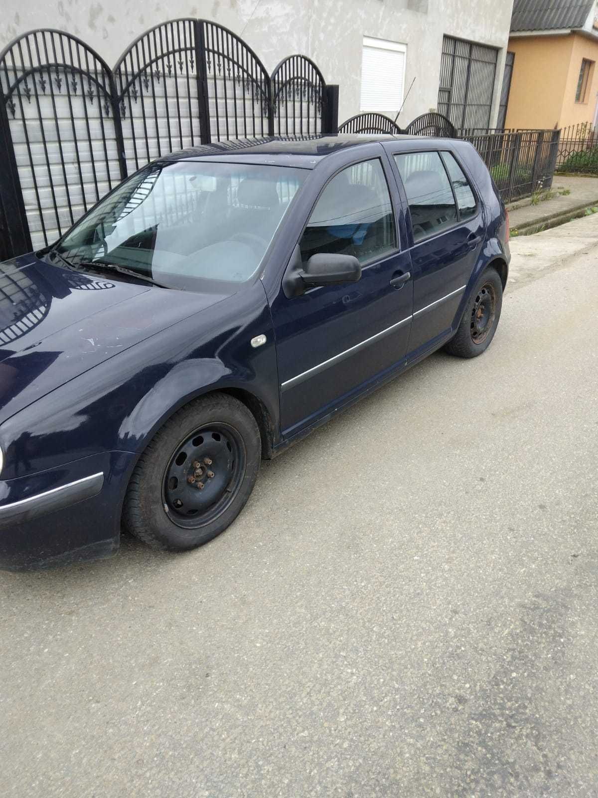 Vand golf 4  in stare buna de fuctionare