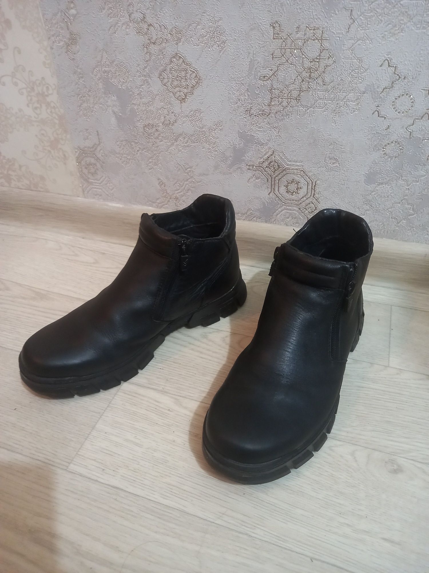 Ботинки кожанные