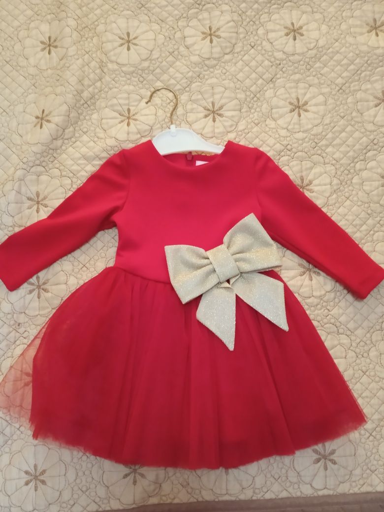 Детска червена рокля