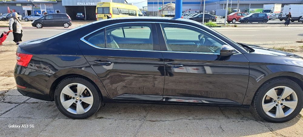 De vînzare skoda superb