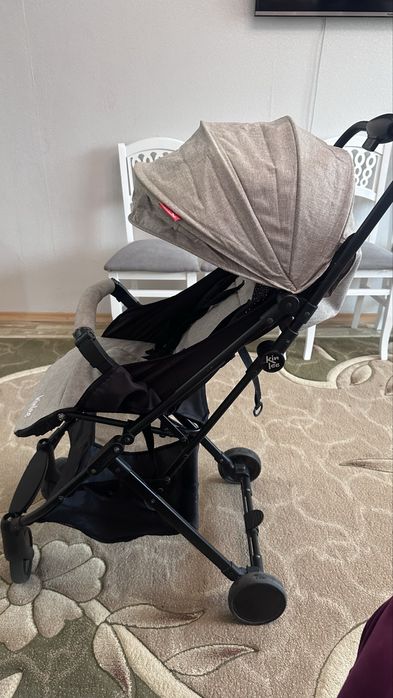 Коляска прогулочная