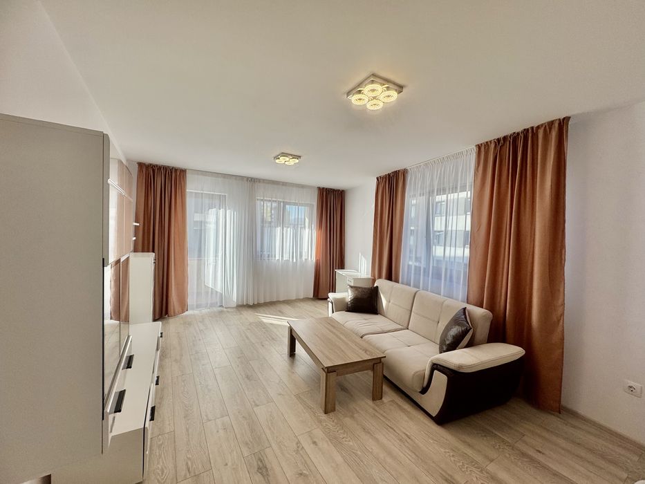 Apartament in Tractoru- 2 camere, loc de parcare