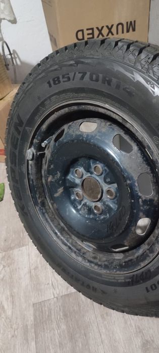 Зимнии шины с диском