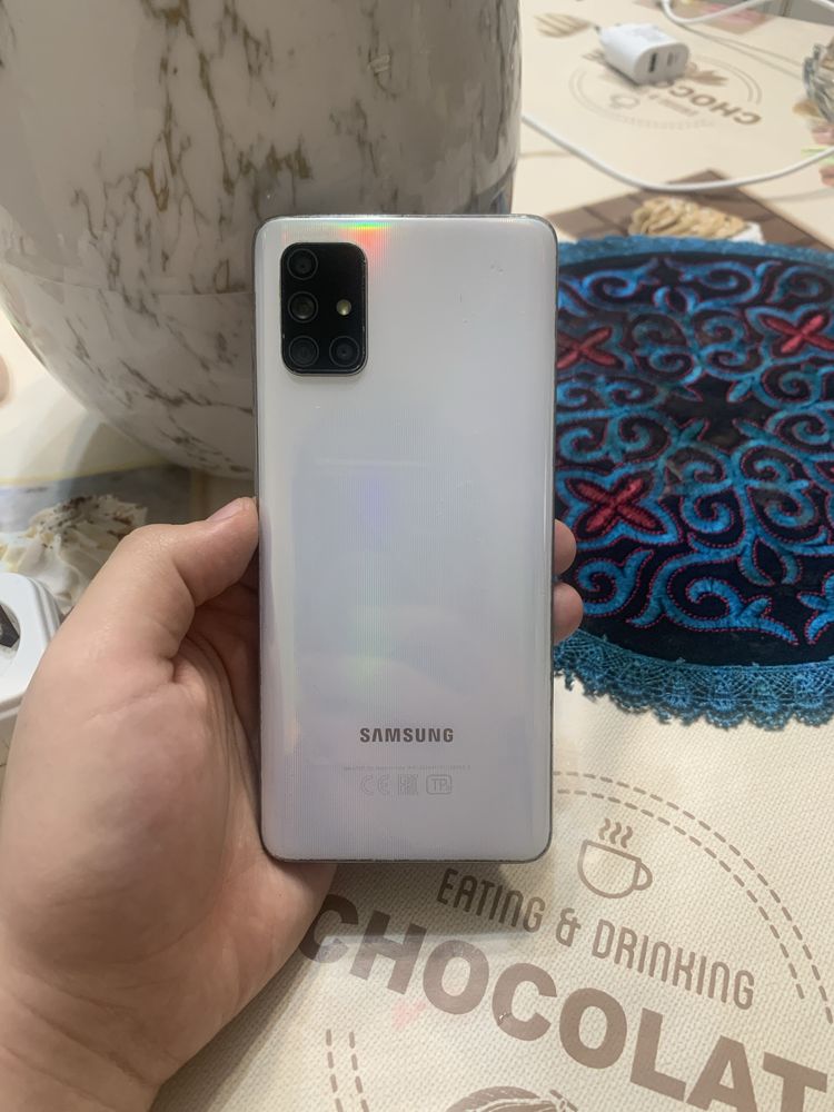 СРОЧНО!! Продается Samsung A71