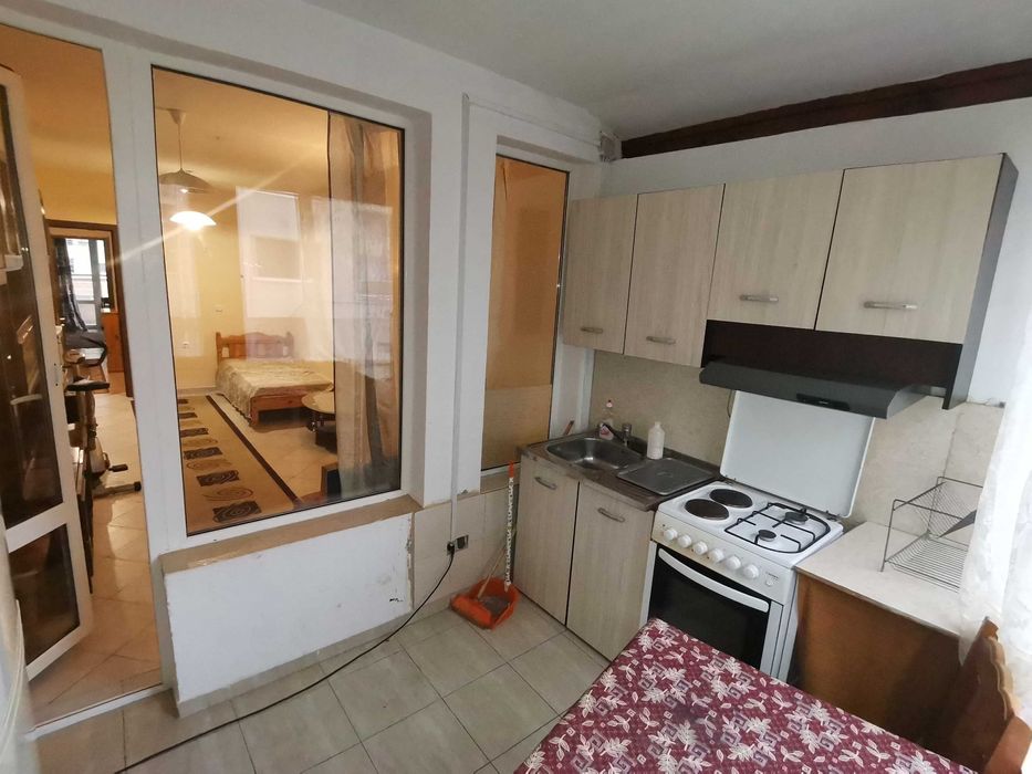 Дава се под наем Двустаен апартамент в Бургас, Меден рудник - зона А - 64 кв.м за 153 € - Снимка #3